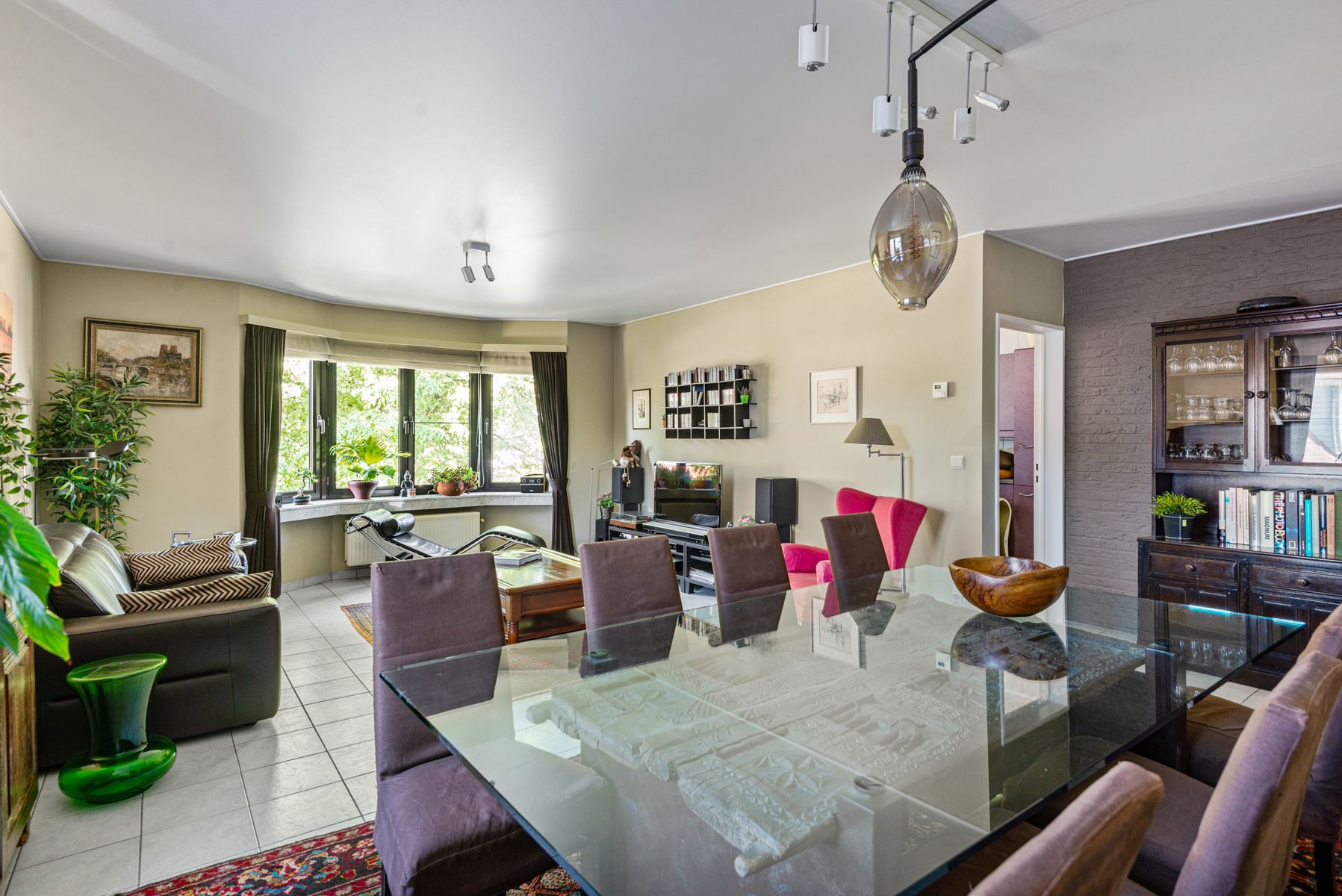 Ruim appartement met drie slaapkamers foto 13