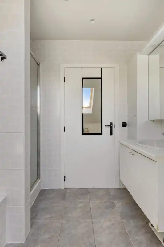 Instapklare gerenoveerde woning te Zwalm foto 10