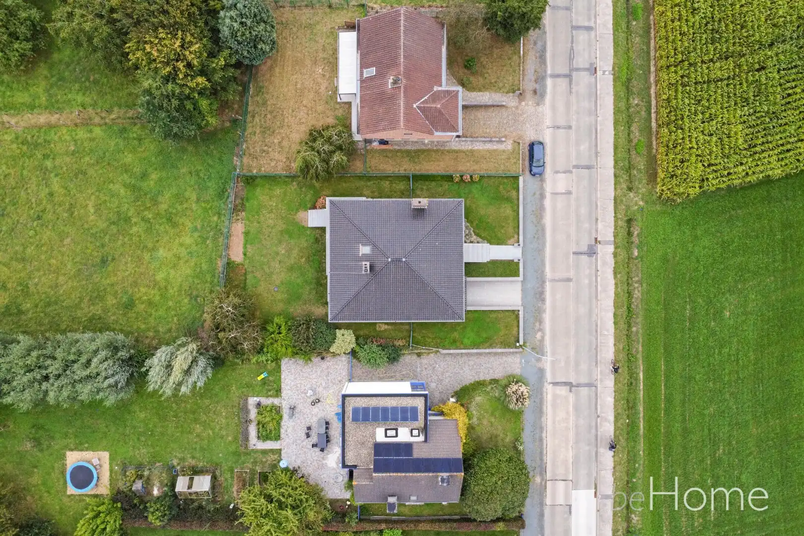 Vrijstaande bungalow met 4 slaapkamers, volledige kelder en ZO-tuin foto 3