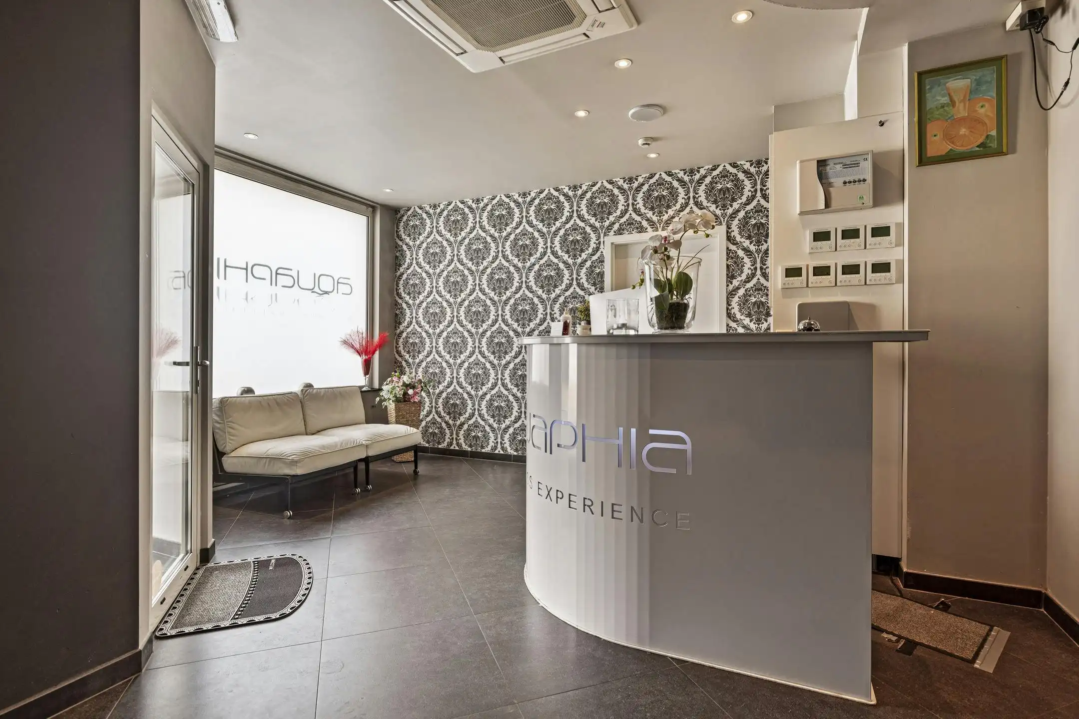 Over te nemen wellness met 3 units en 3 slpkmr appartement foto 24