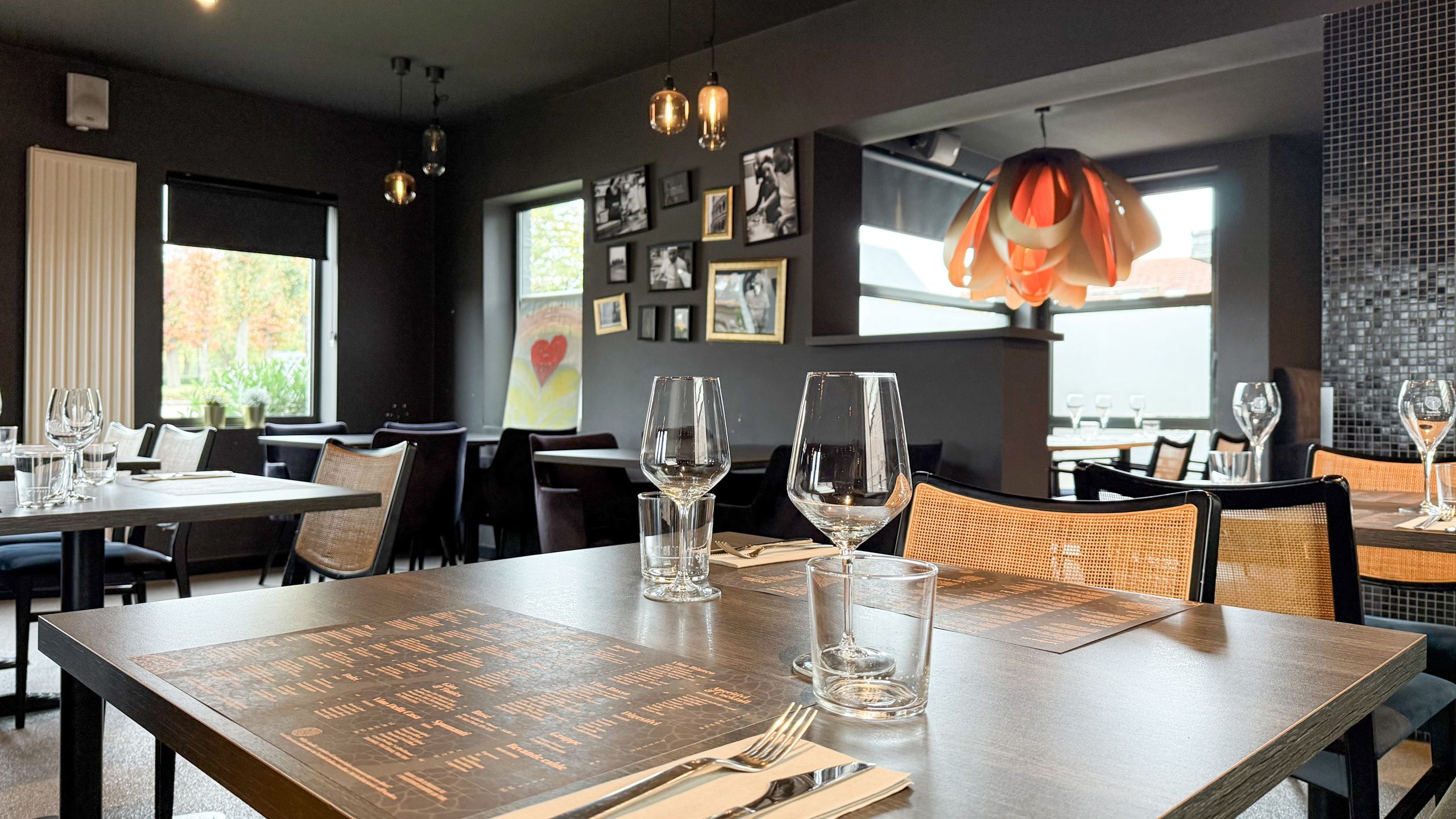 Horecapand met volledige inrichting op goed gelegen locatie! foto 6