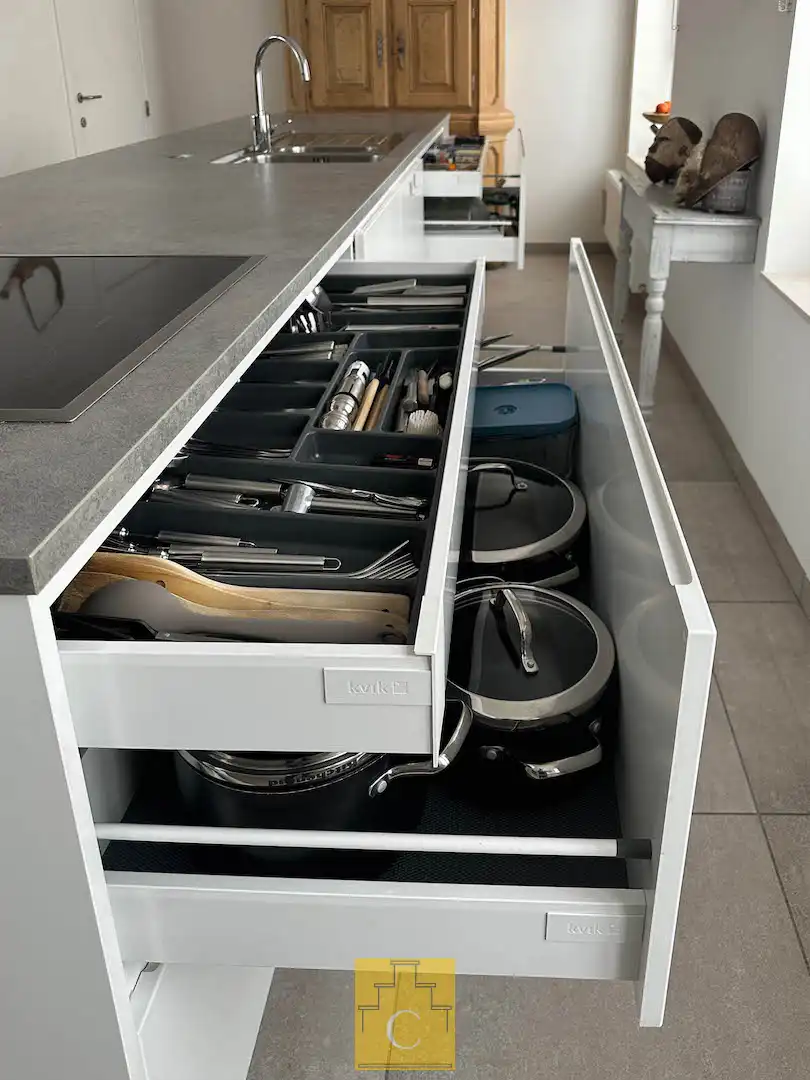 knap dakappartement in 19e eeuws herenhuis met zonnig terras en adembenemende uitzichten foto 12