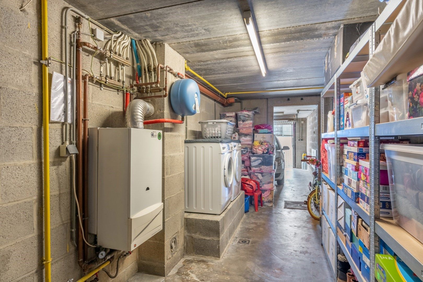 Verzorgd, degelijk en betaalbaar appartement met ruime kelder en inpandige garage foto 19