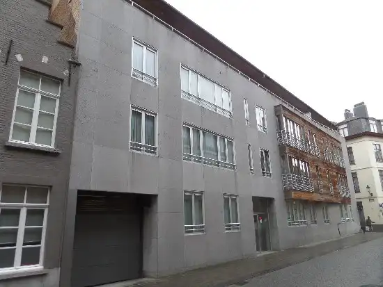 Ondergrondse autostaanplaats foto 5