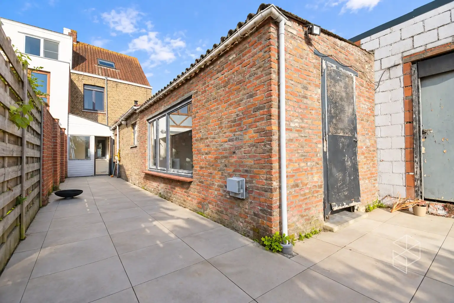 BEZOEKMOMENT WOENSDAG 30/09 VAN 16U TOT 17U30 | Ruime woning met 4 SLPKS en grote tuin foto 2