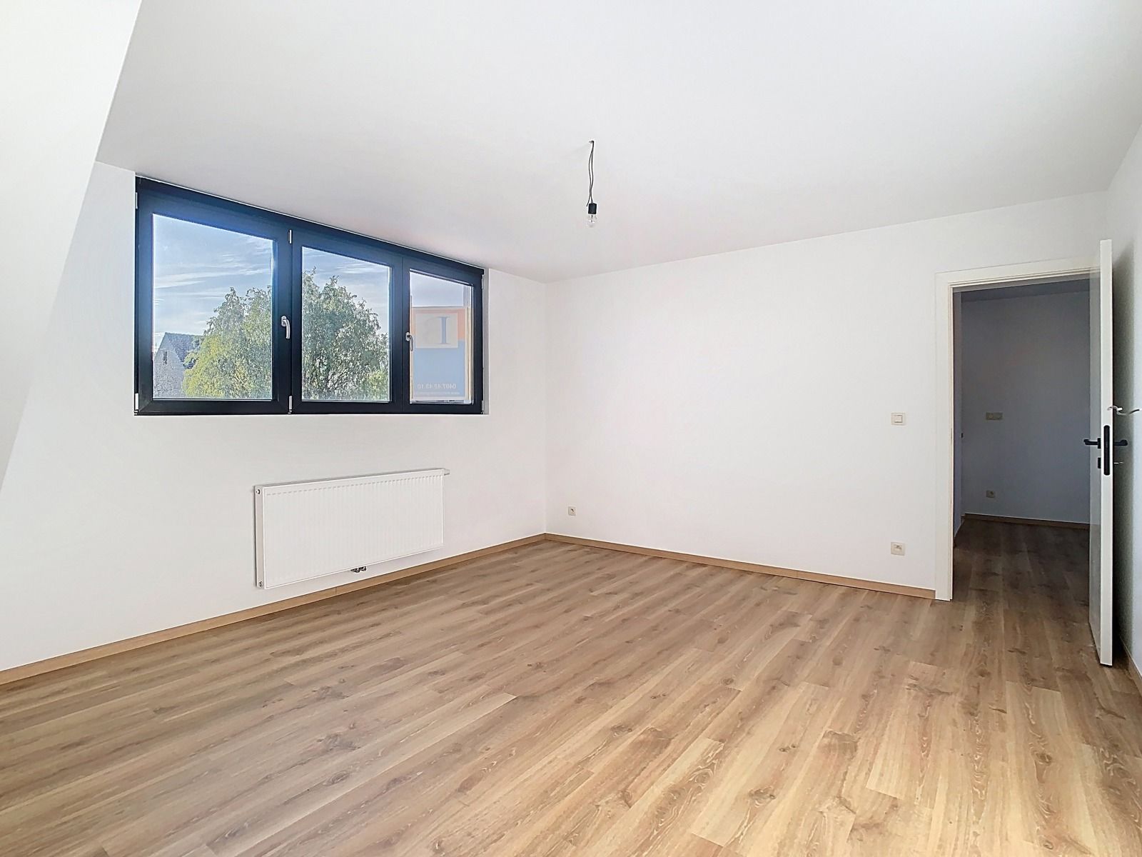 Stijlvol gerenoveerde woning (EPC A), instapklaar! foto 14