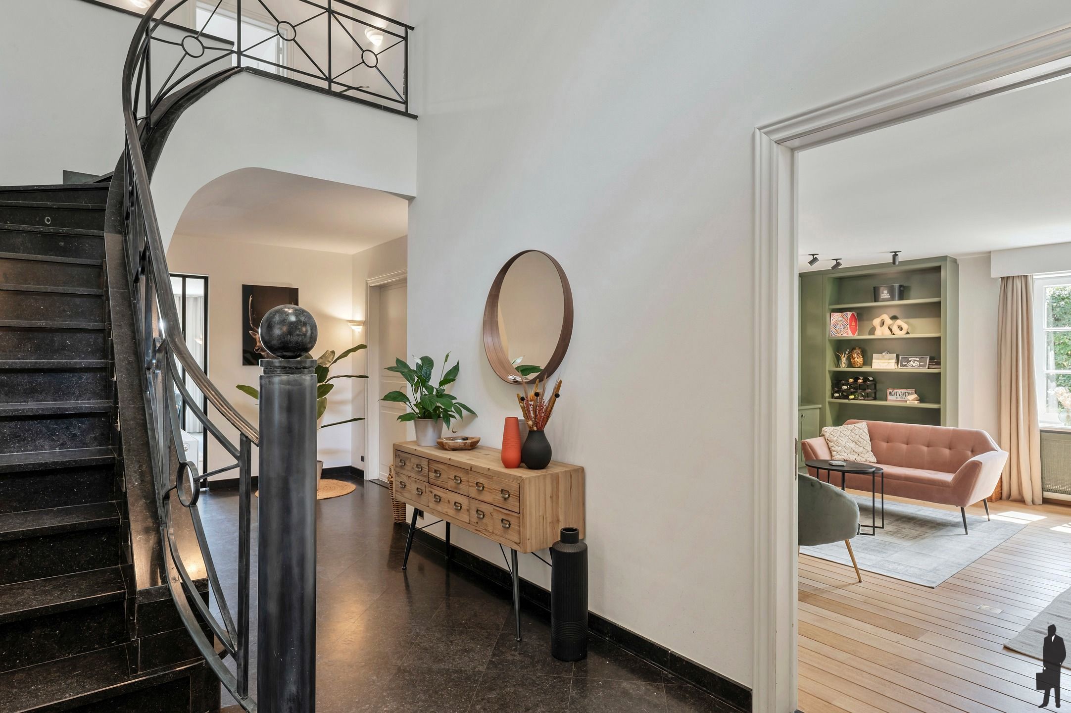 In de residentiële villawijk, De Meersebergen nabij Breda klassieke herenhuis op ca. 2135 m² met uitzicht op "Markdal". foto 4