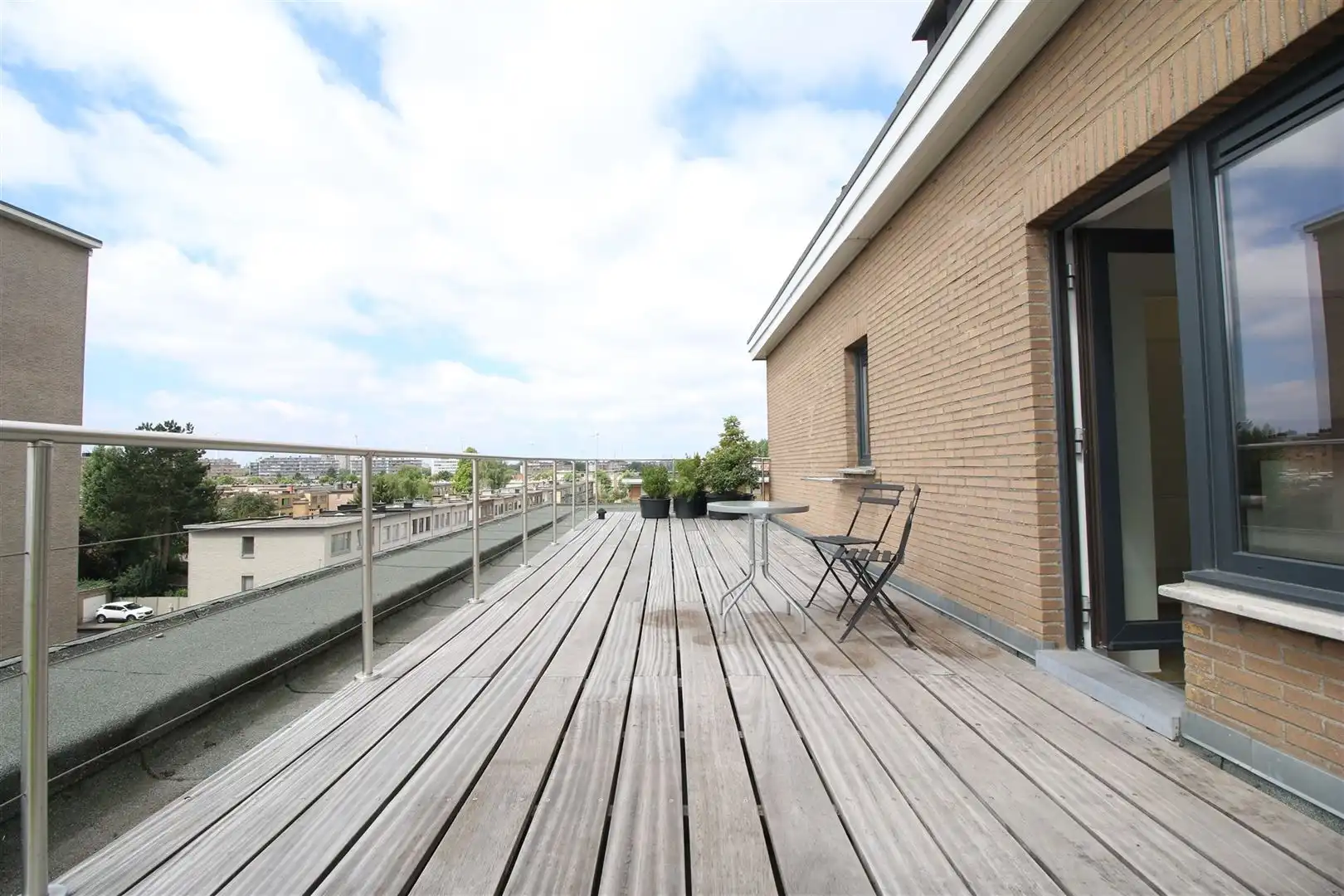 Gerenoveerd 1 SLK dakappartement met groot zuid terras en P  foto 4