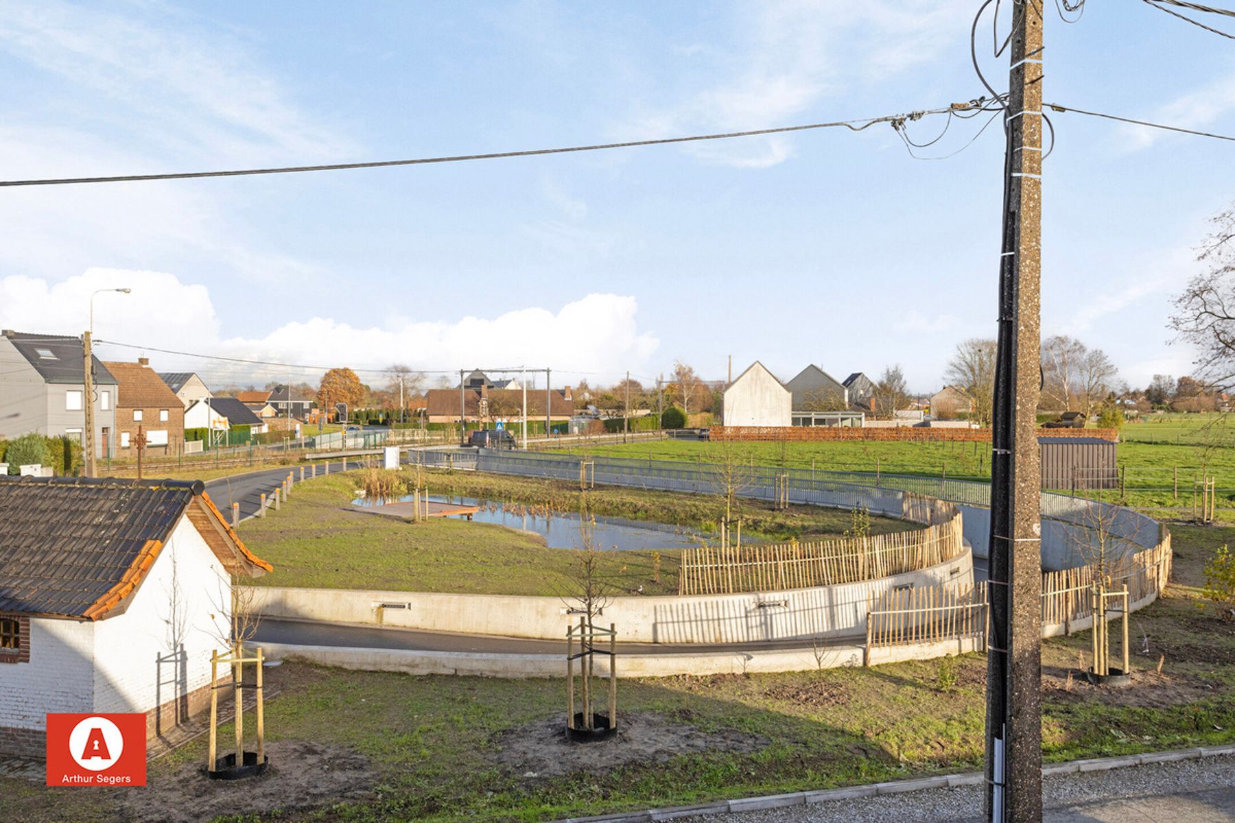 Hedendaagse energiezuinige, volledig afgewerkte gezinswoning foto 29