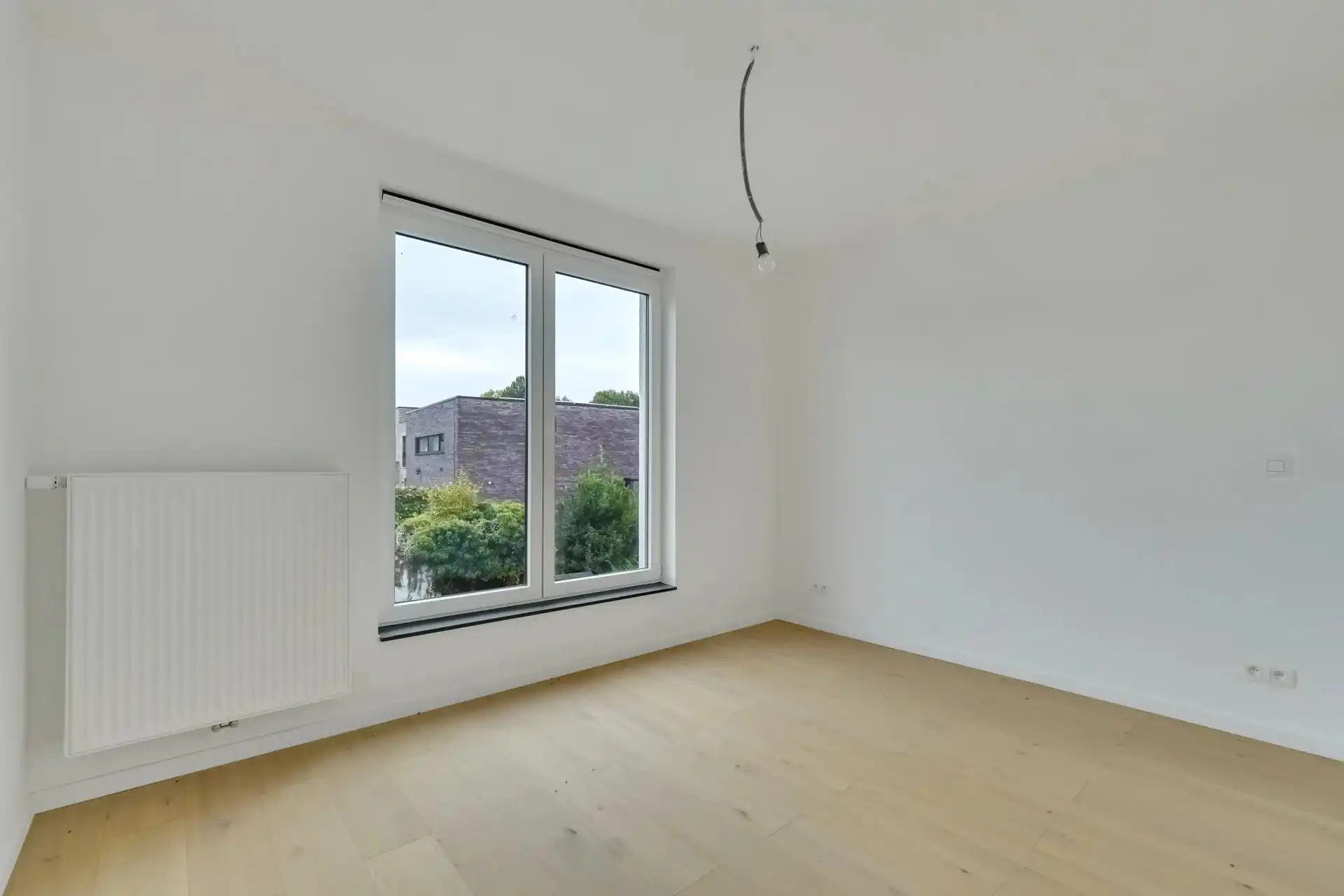 Eigentijdse woning met tuin in rustige omgeving foto 14