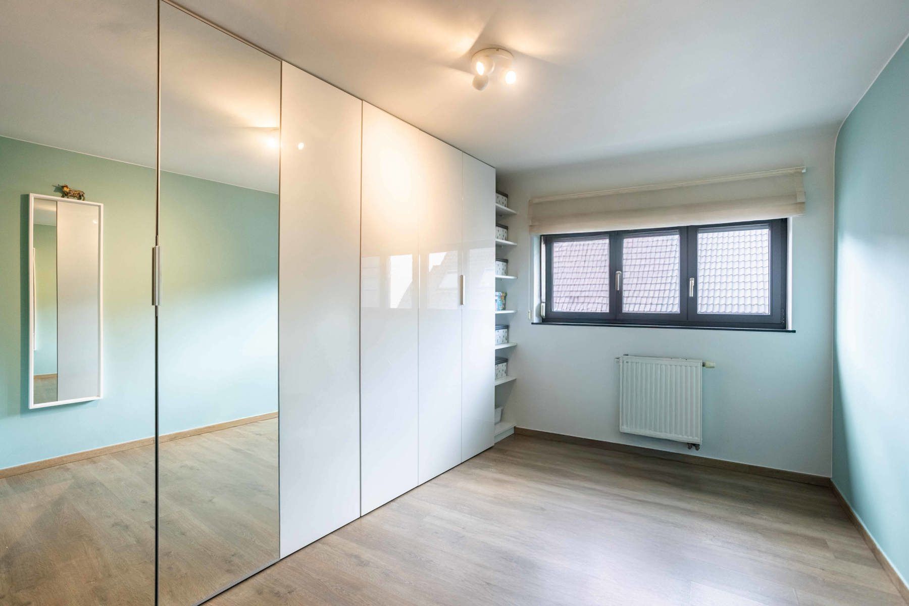 Stijlvolle bel-etage met garage en tuin op een topligging foto 12