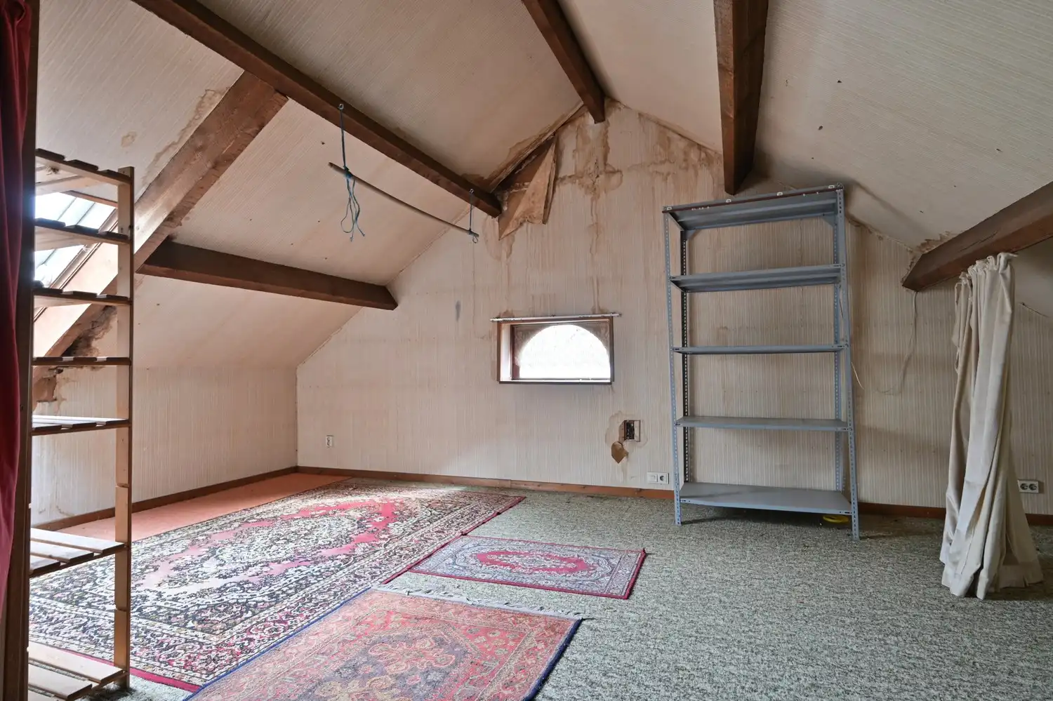 Karaktervol herenhuis met binnenkoer op ruim perceel in Vreren (Tongeren-Borgloon) foto 16