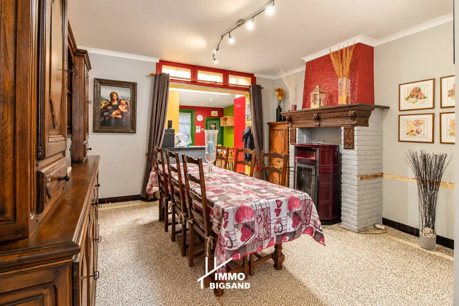 Zeer ruime woning te koop met 4 slaapkamers in Marke met tuin foto 8