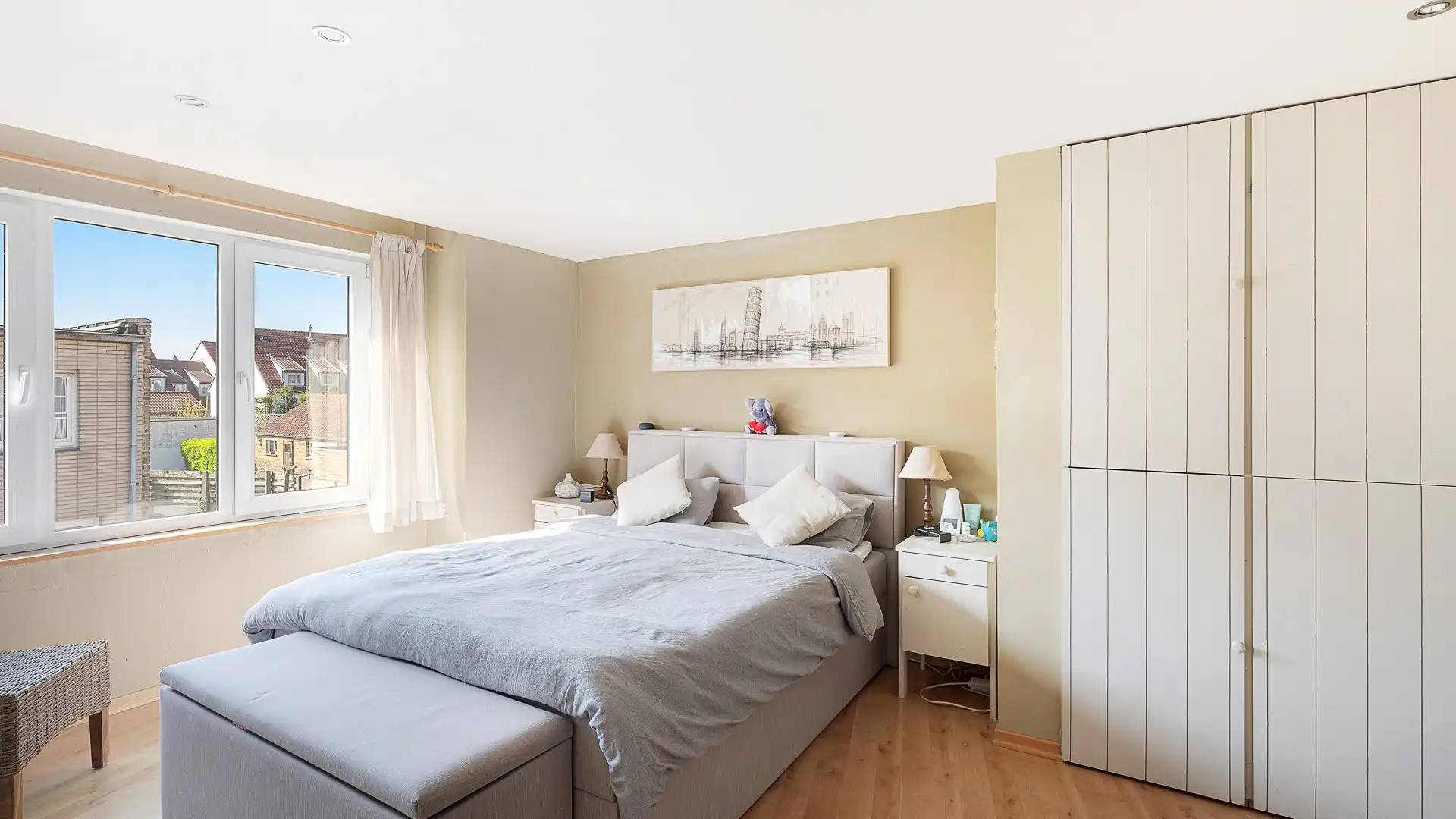 Ruim wonen met tuin en uitweg nabij het strand foto 17