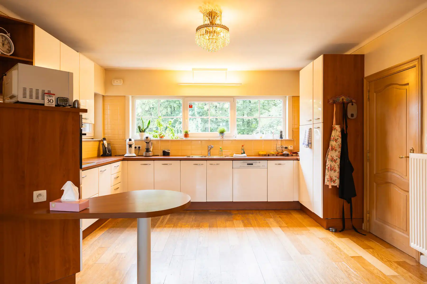 Knappe villa in landelijke omgeving met prachtige vijver foto 13