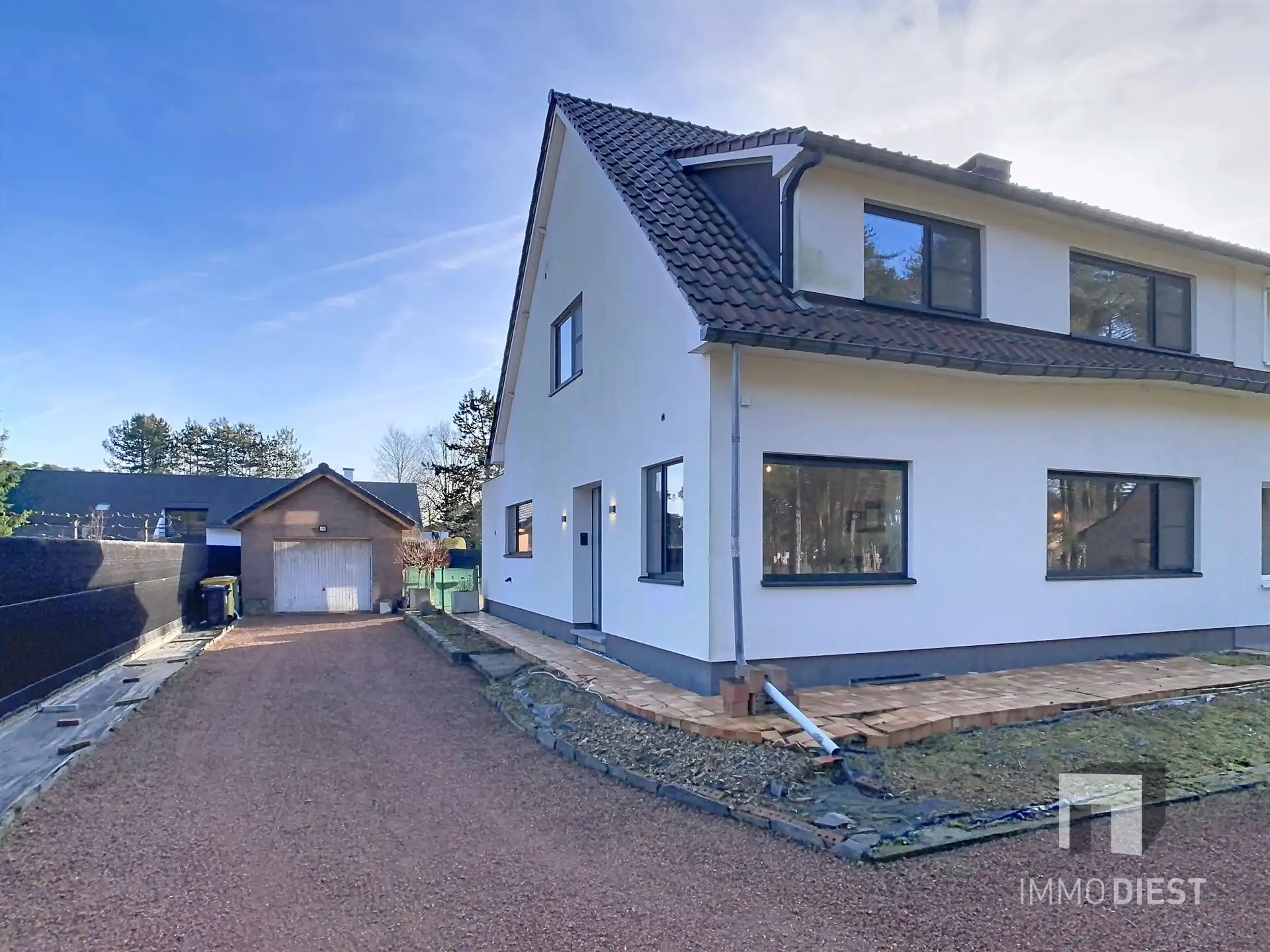 Instapklare woning op 9a 20ca nabij de bossen van Averbode; wonen met ruimte, rust en kansen. foto 2