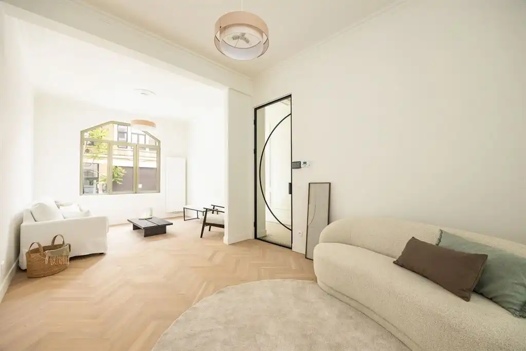 Hoogwaardig gerenoveerd herenhuis vlakbij Zurenborg foto 10