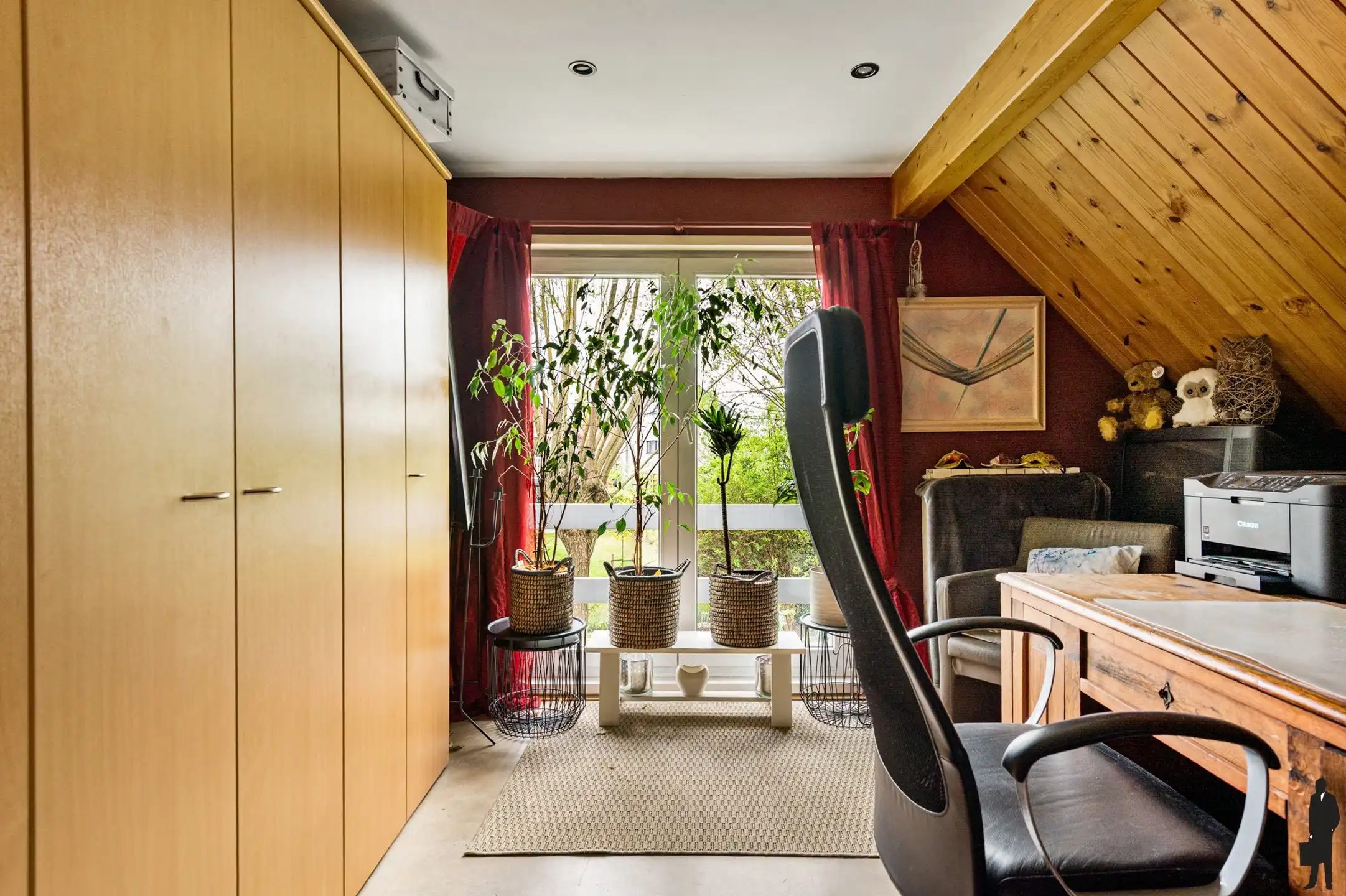 Ruime woning met 5 slpks, 2 badks en tuin met groenzicht foto 18