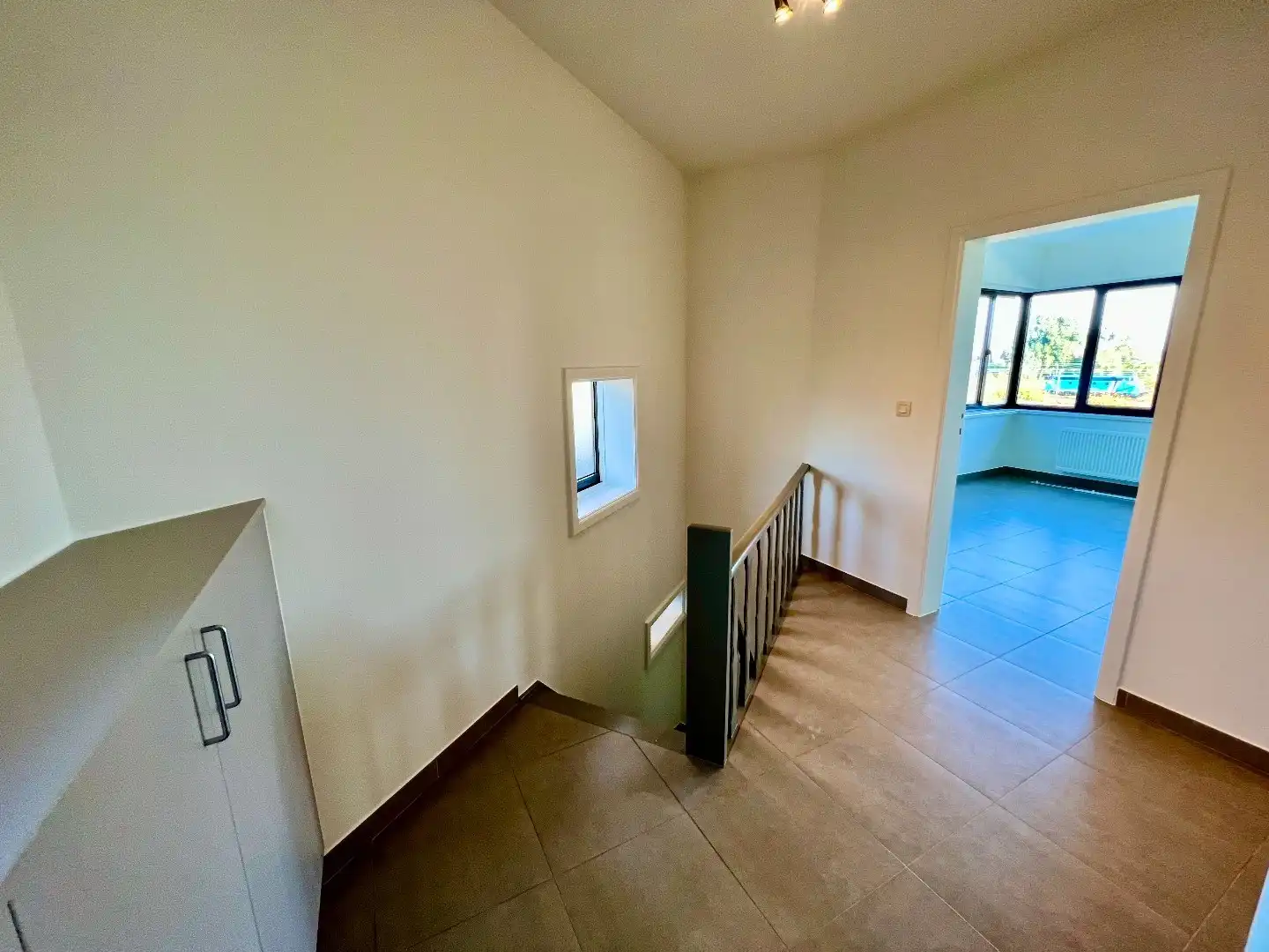 Ruim duplex-appartement met 1 slpk en bew. opp. van 70 m² op centrale ligging te Lier! foto 7