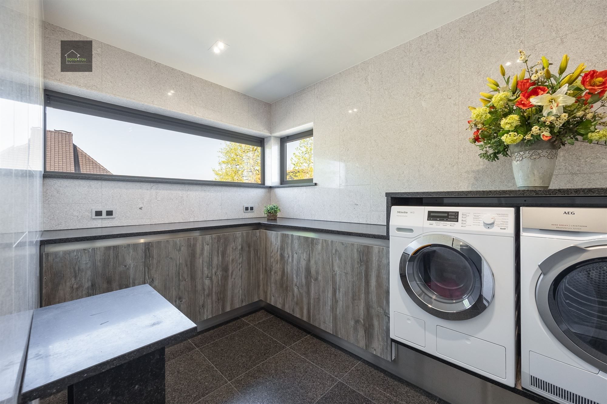 Moderne, energiezuinige halfopen woning in de rustige Vredewijk foto 20