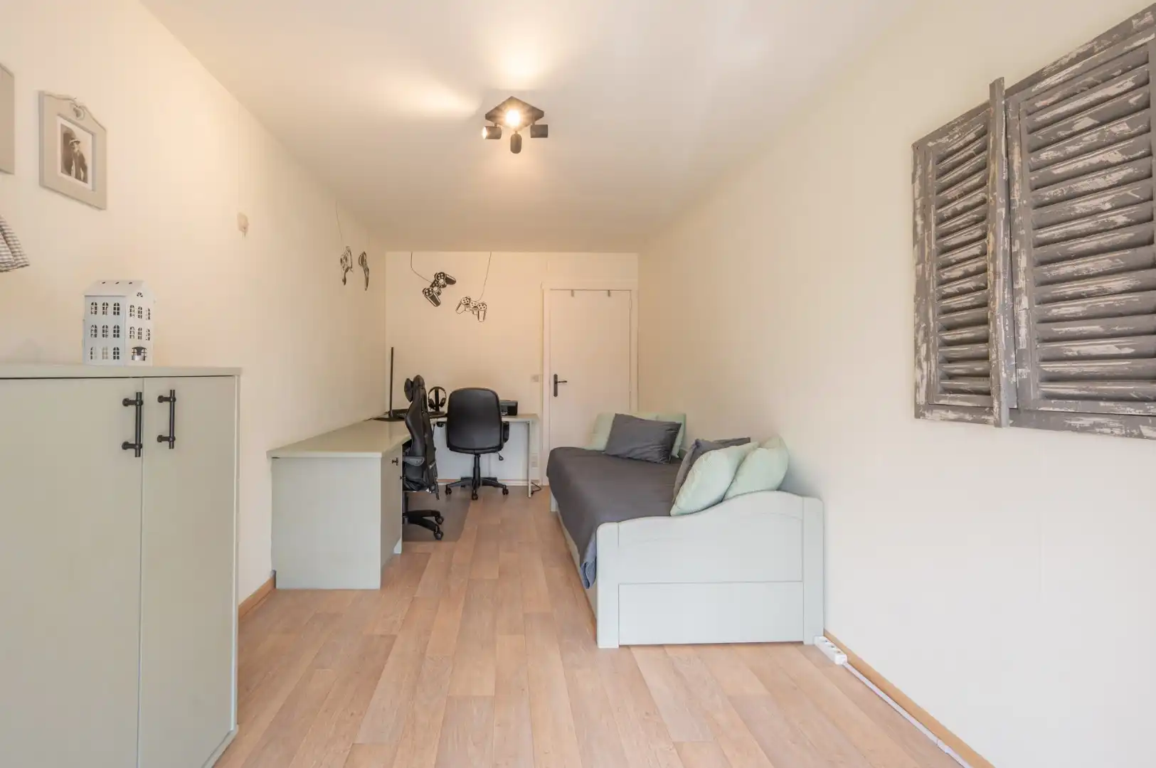 Instapklare appartement: 2 slaapkamers, balkon, berging. foto 6