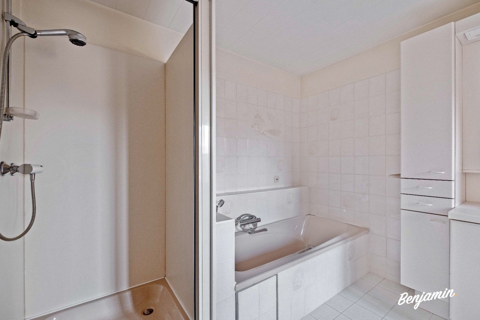 Ruime woning met 3, mogelijks 5 slaapkamers, lift, garage en tuin in Gullegem foto 16