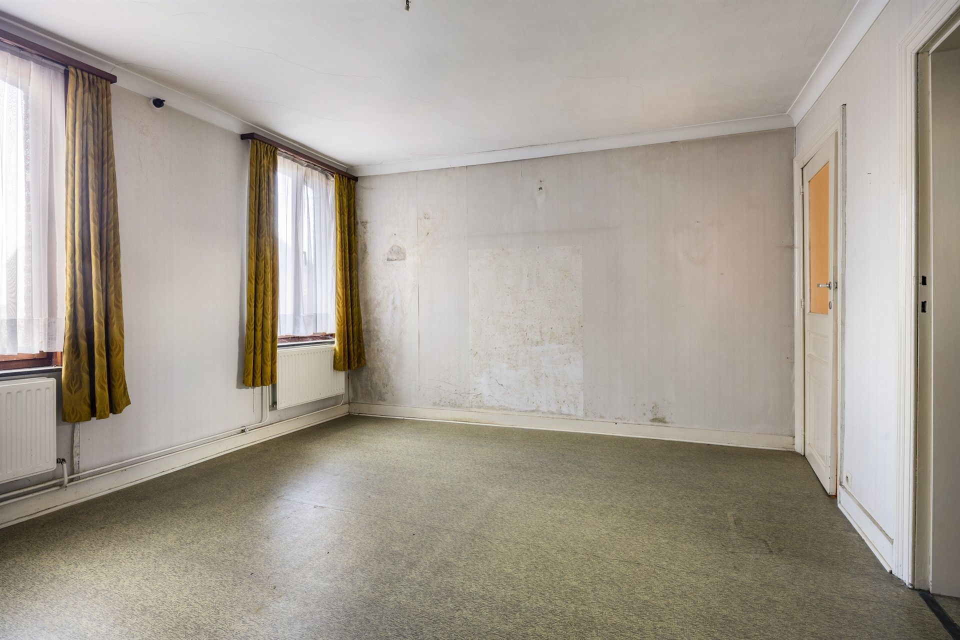 Rustiggelegen woning met atelier en knusse tuin! foto 13