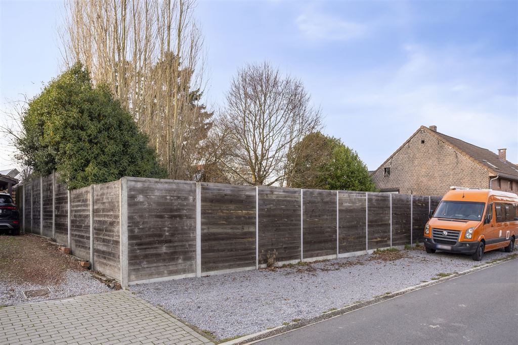 Bouwgrond voor open bebouwing in zeer rustige straat! foto 4