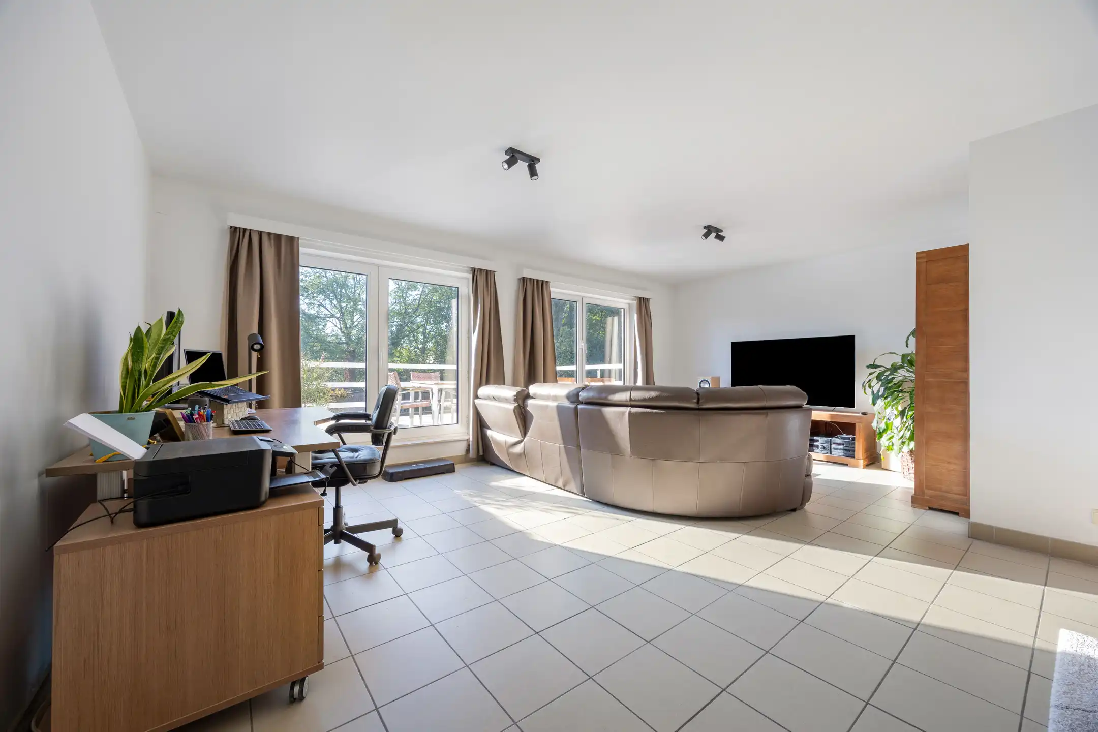 Ruim appartement met 3 slaapkamers nabij centrum Brasschaat foto 3