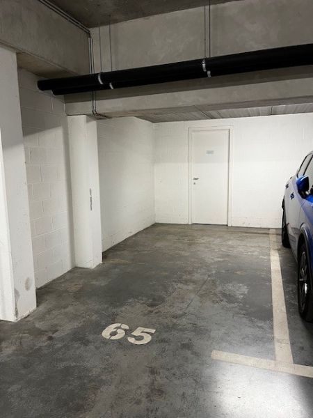Appartement met 2 slaapkamers, autostaanplaats en grote berging foto 12
