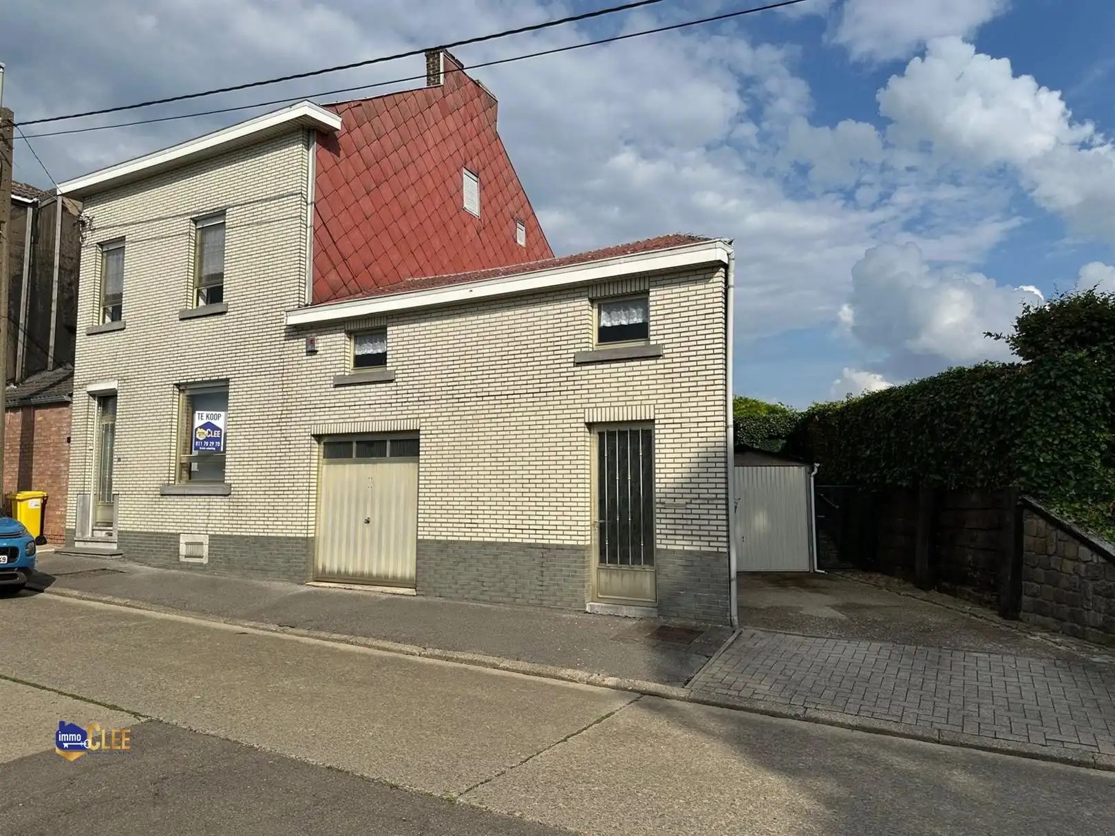 Karaktervolle driegevelwoning met ruime tuin van 30 are nabij Waremme foto 3