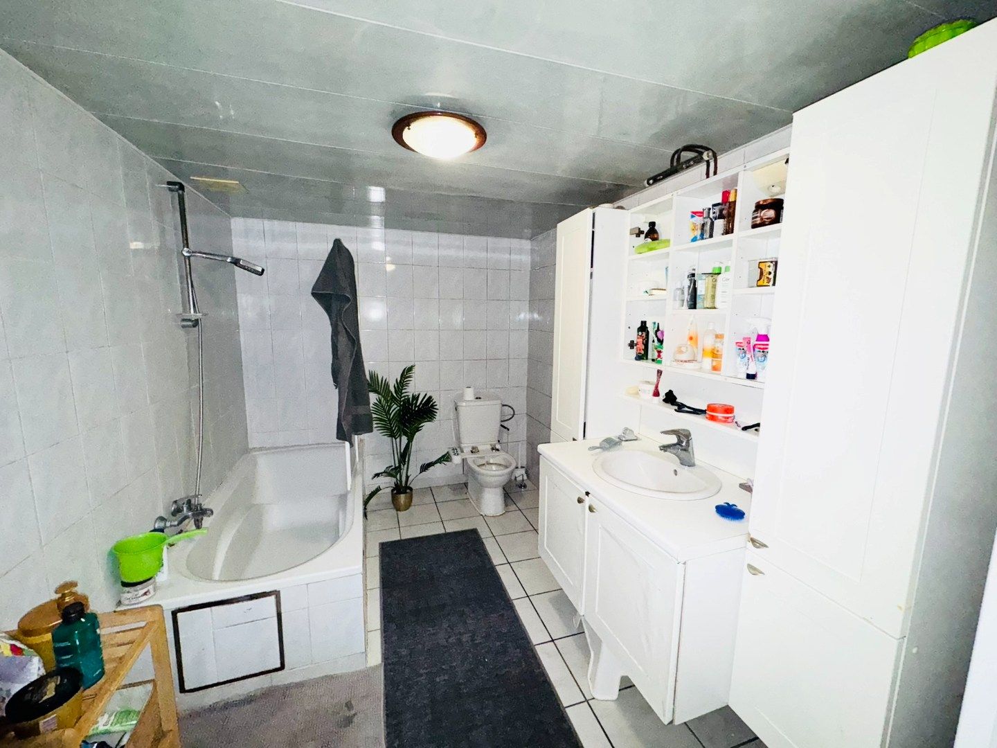 Rustig gelegen woning met 4 slaapkamers in Uitbergen  foto 5