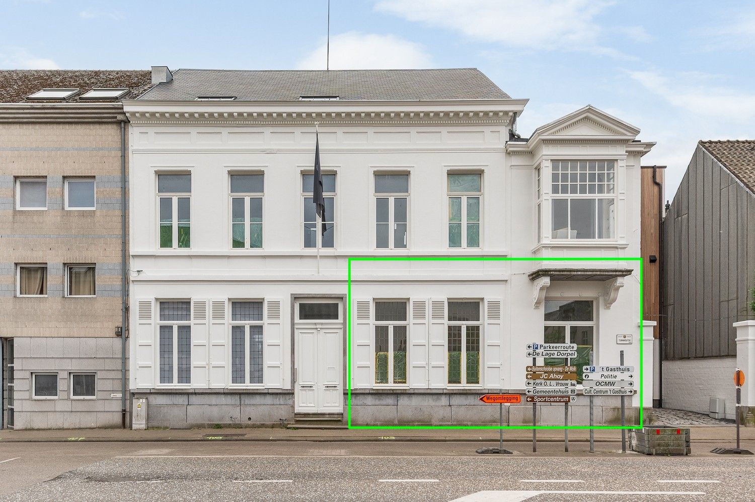Gerenoveerde kantoorruimte in historisch pand in het centrum van Wijnegem! foto 12