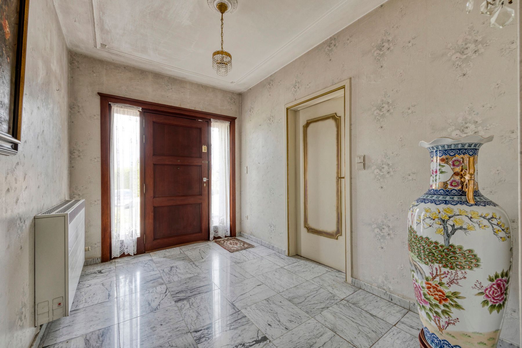 zeer rustig gelegen op te frissen bungalow foto 2