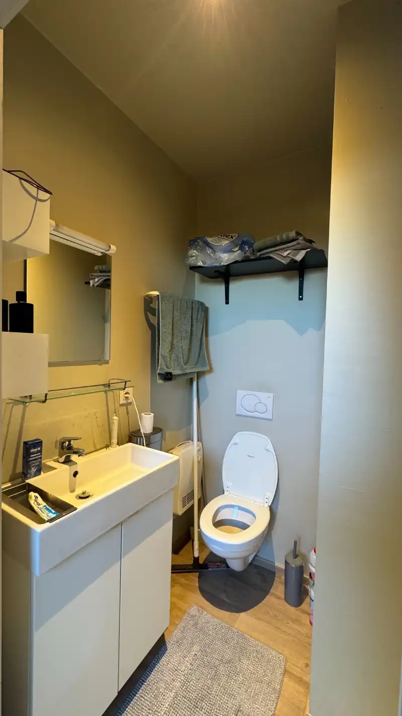 Karaktervol appartement op top-locatie aan het Sint-Pietersstation foto 4