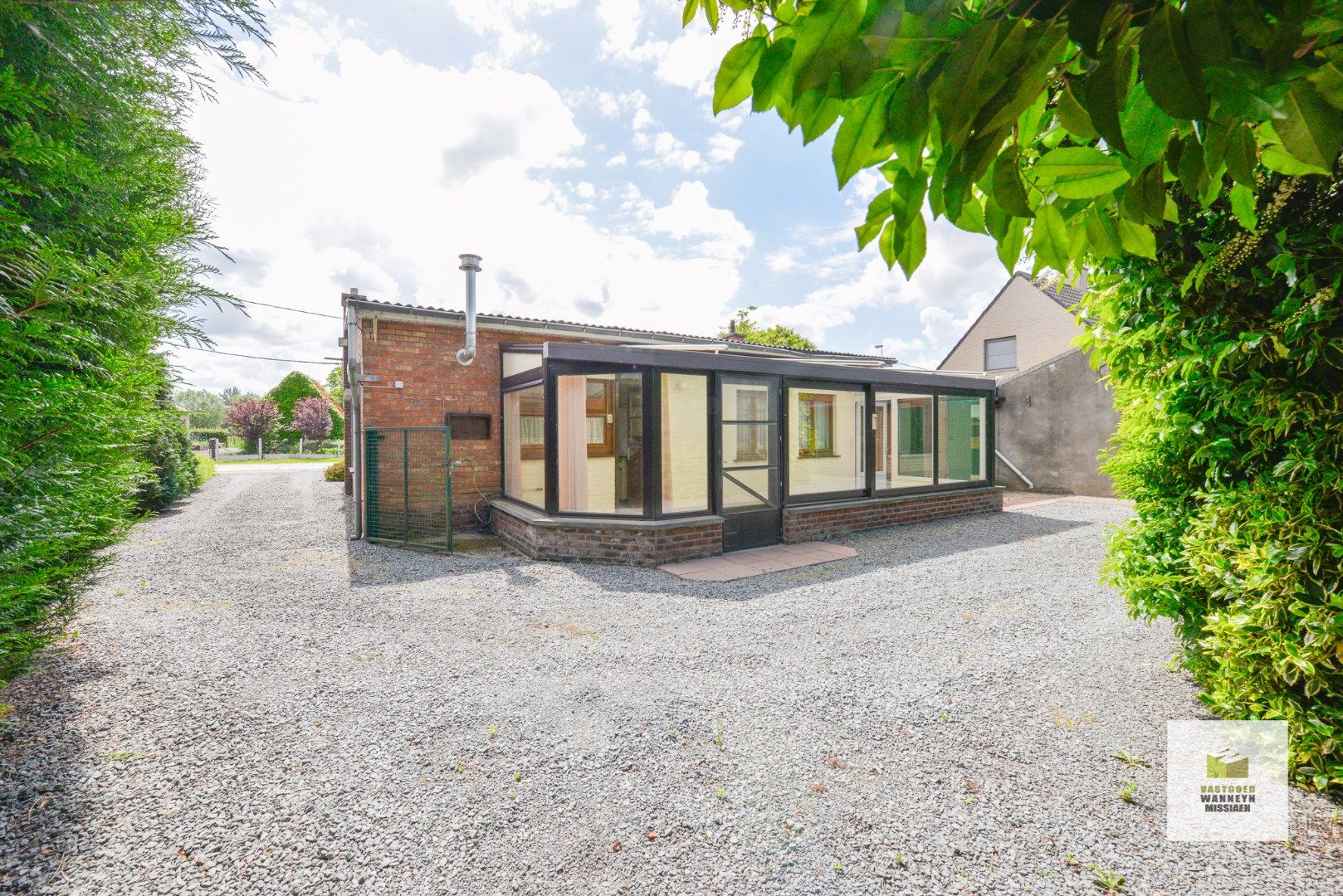 Bungalow met 4 slaapkamers op perceel van 801m2 op centrale ligging te Beernem foto 17