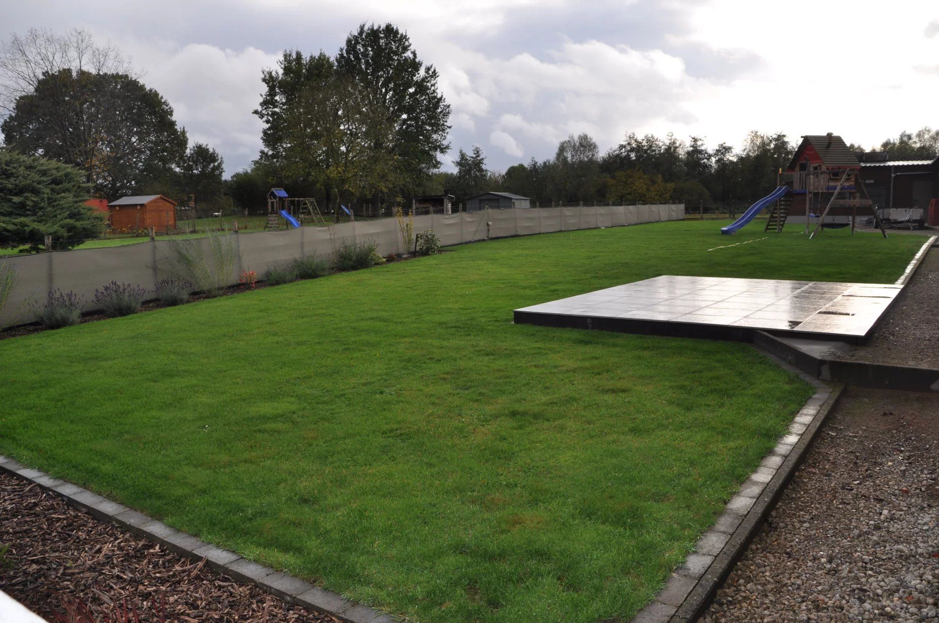 GERENOVEERDE WONING MET 3 SLPK EN LEUKE ONDERHOUDSVRIENDELIJKE TUIN IN BERBROEK foto 10