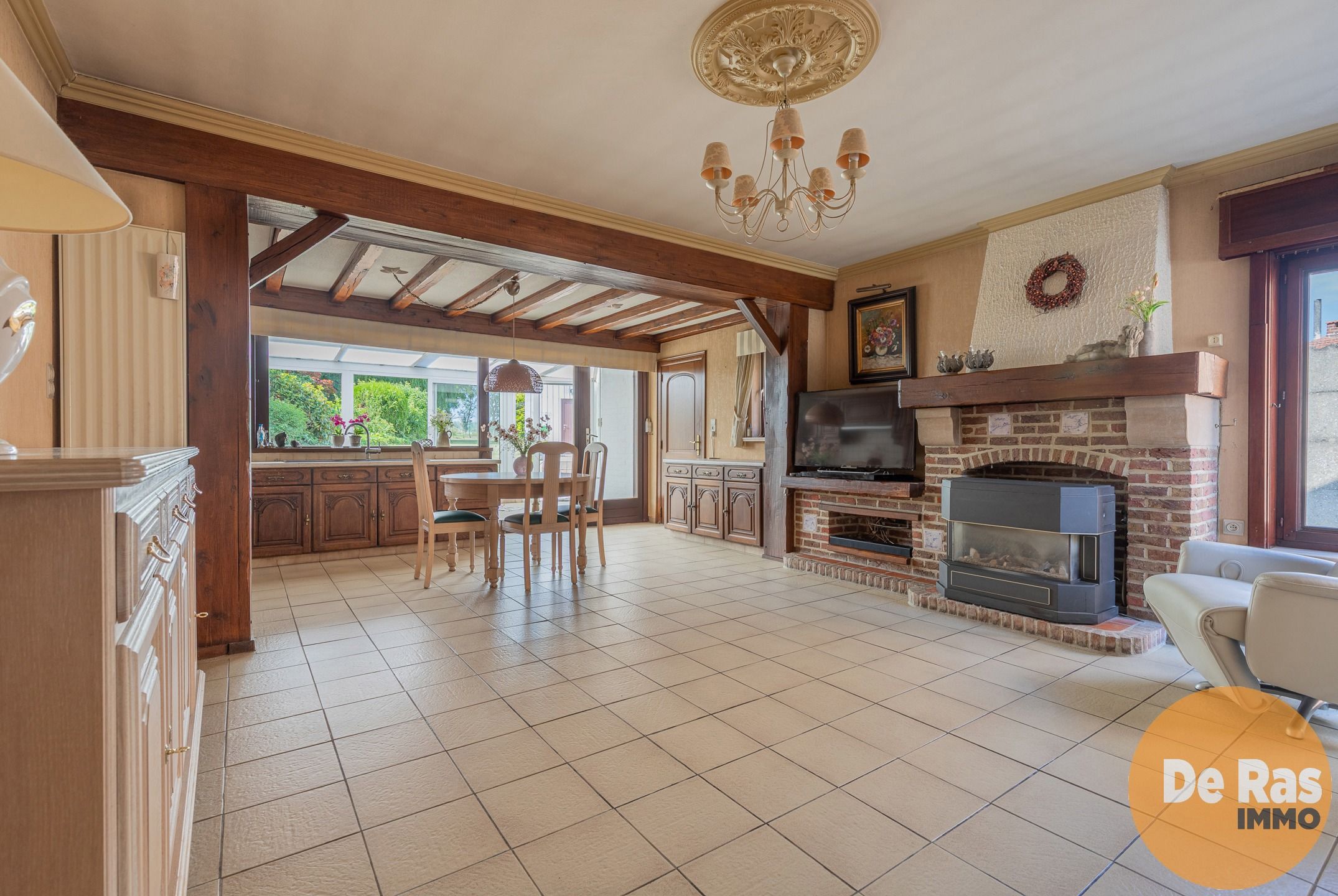 WOUBRECHTEGEM–Solide woning met loods in landelijke omgeving foto 9