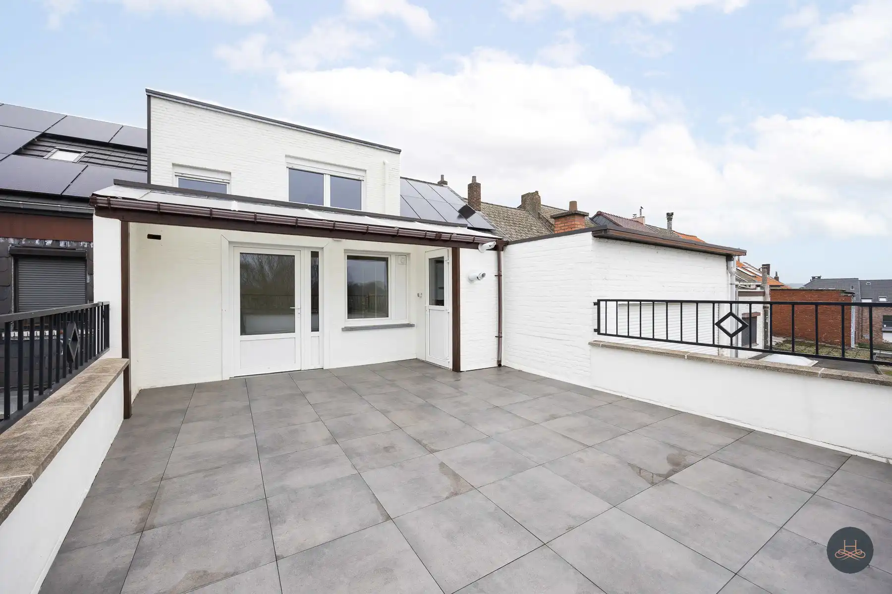 Gerenoveerde zuinige duplex met ruim terras, garage & kelder foto 11