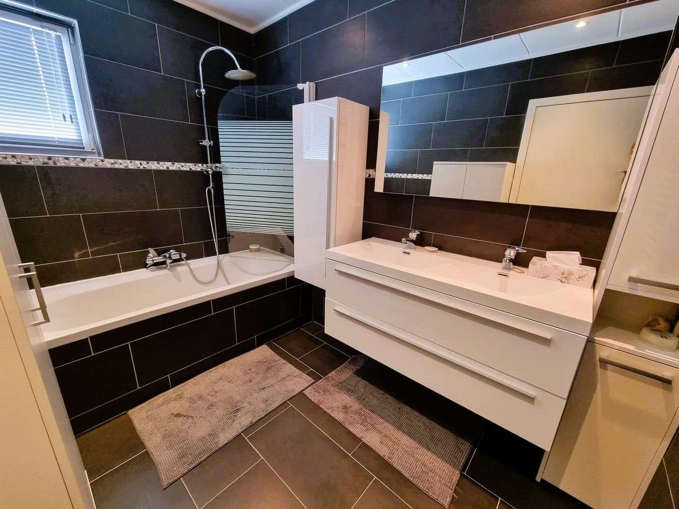 Rustig gelegen, instapklare woning, 3 slks, gelegen tussen Putte en Heist-op-den-Berg. foto 7