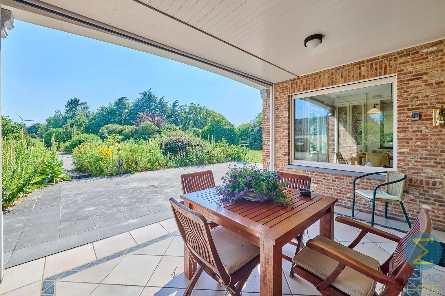 Exclusieve villa met bijgebouwen op 6.660m² grond foto 19