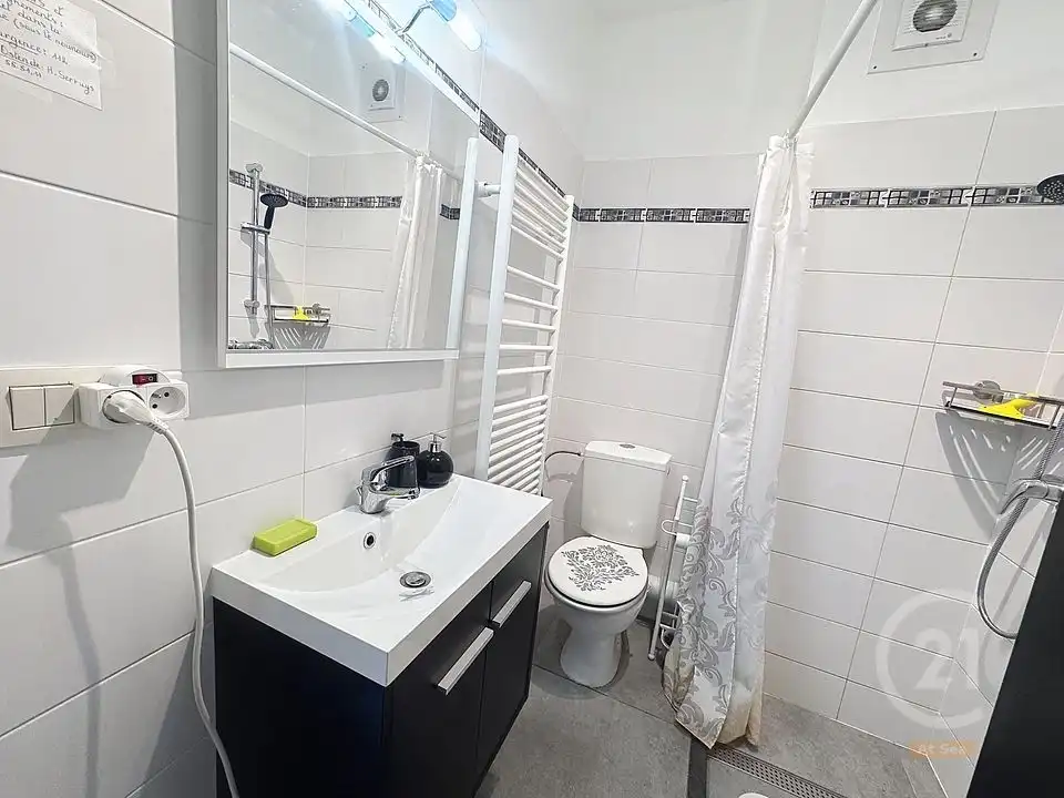 Zonnige studio met slaaphoek en terras in hartje Middelkerke foto 13