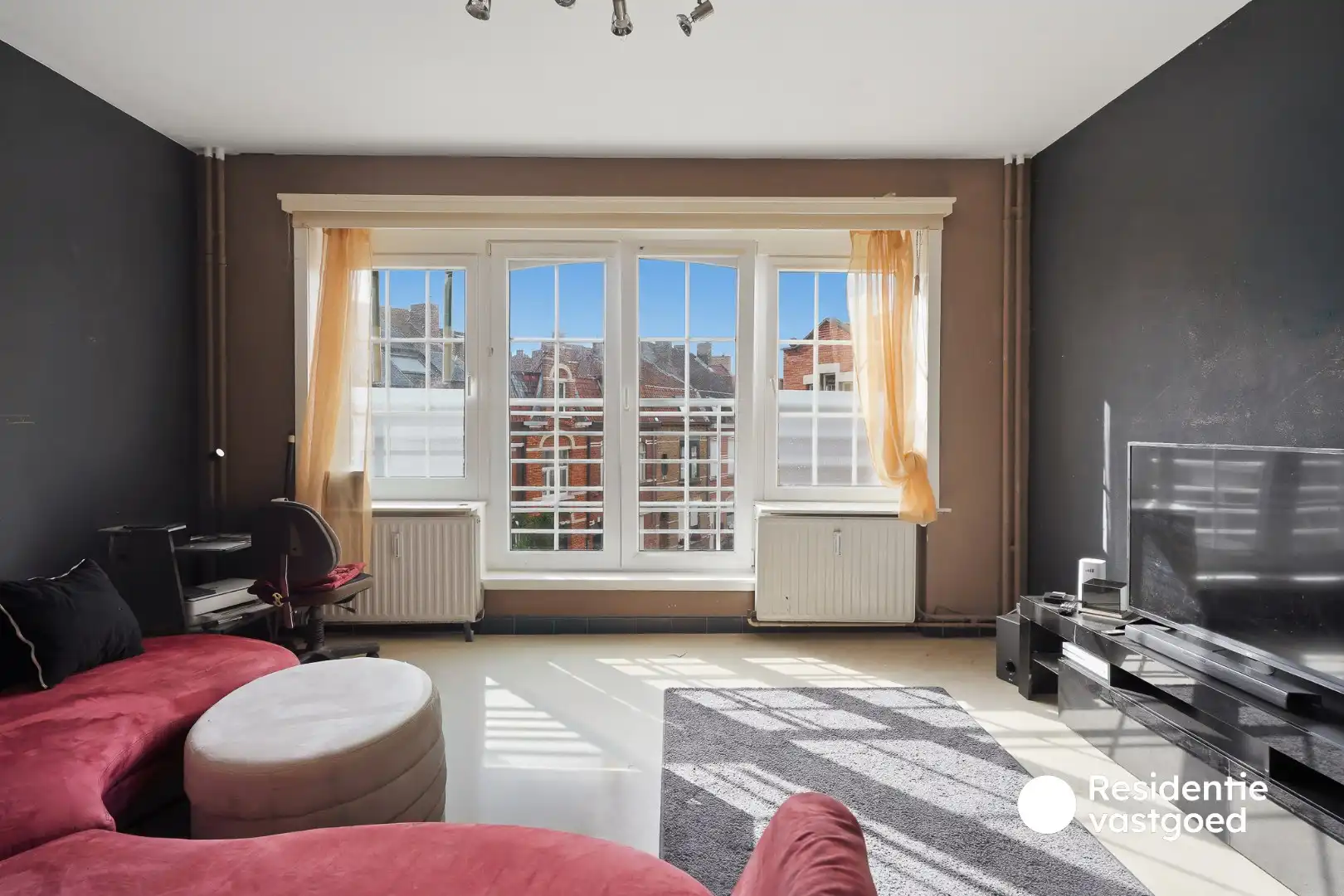 Interessante investeringseigendom met 2 vergunde appartementen, garage en ruime tuin! foto 9