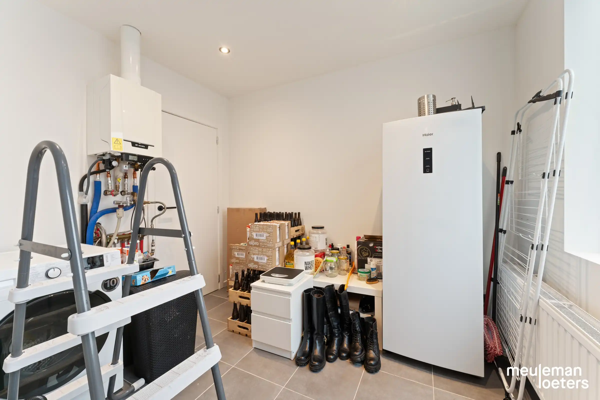Volledig gerenoveerde woning met hedendaags comfort foto 11