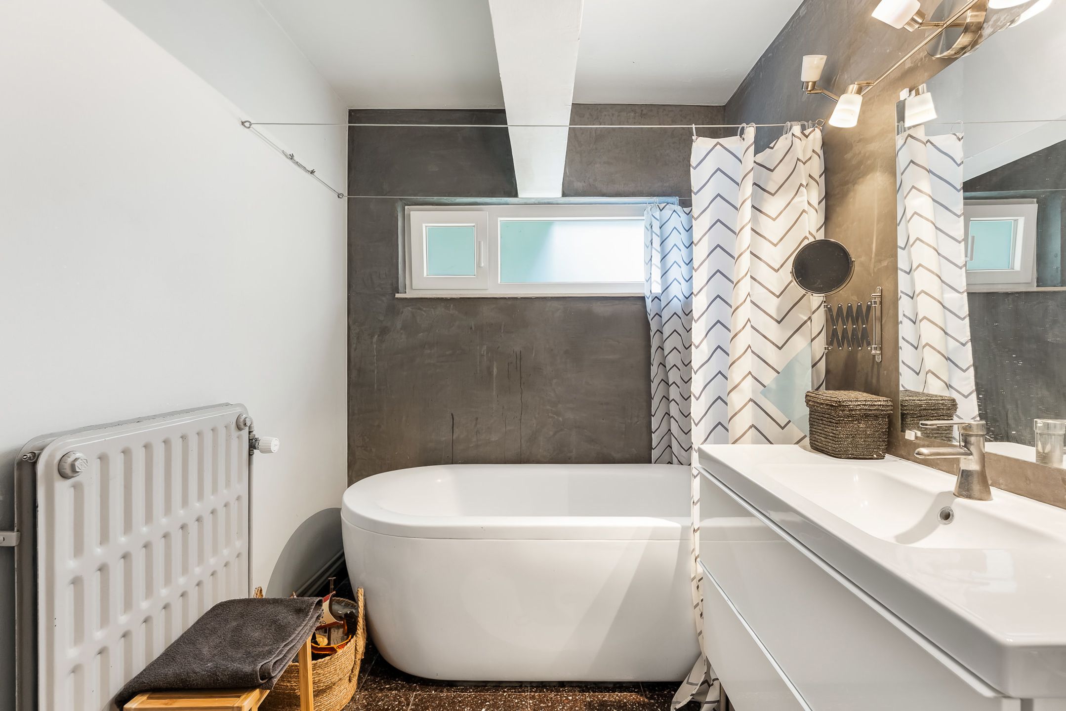 Unieke woning met uitzicht op de Jekervallei foto 20