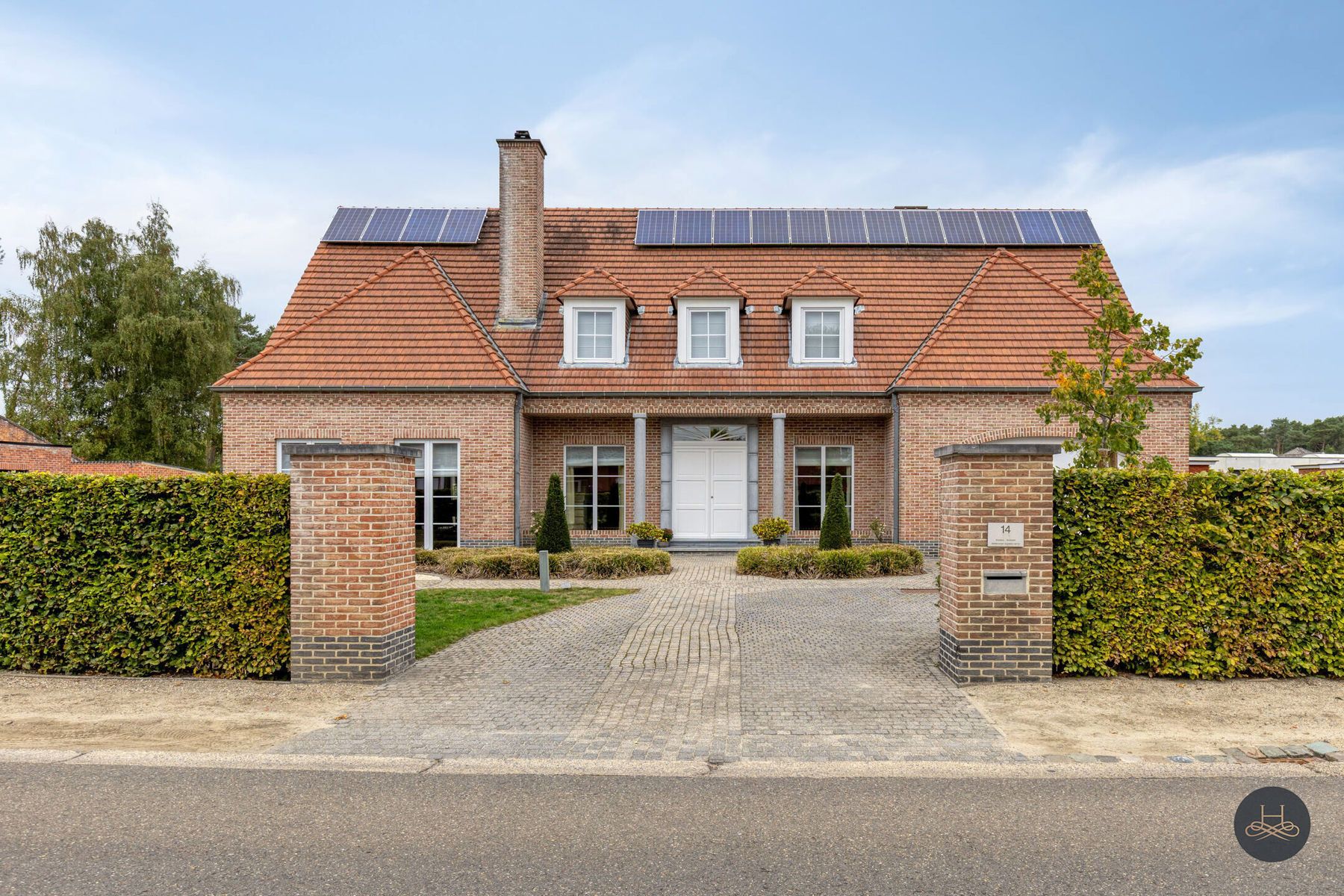 Imposante villa met zwembad in Tremelo foto 2