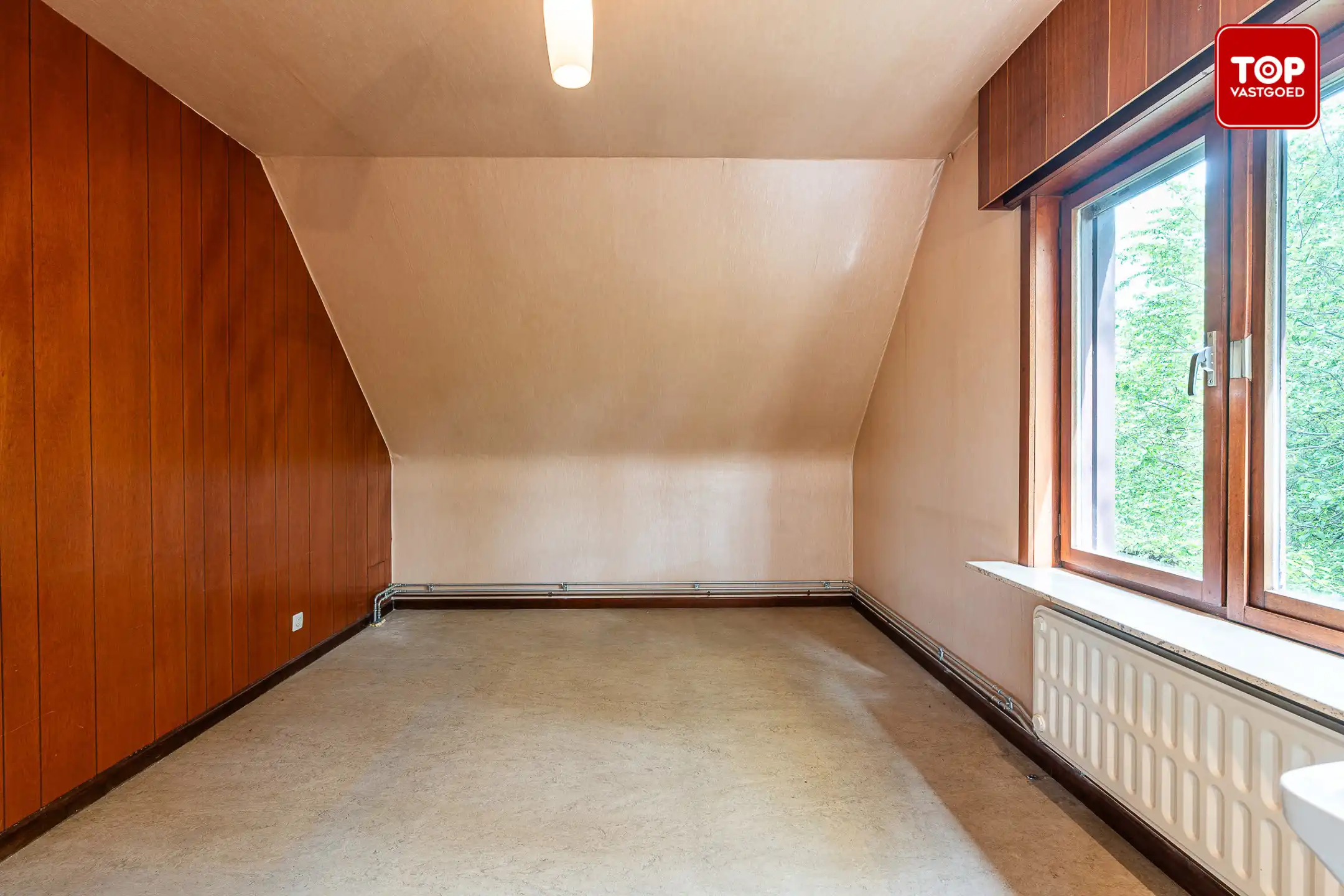 Te renoveren karaktervolle villa met 4 slaapkamers, gelegen op een perceel van 900 m². foto 17