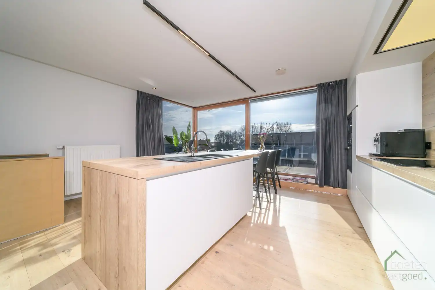BEVEREN AAN DE IJZER: Handelszaak (momenteel horeca) met heel wat ruimte, woonst én zalige tuin op 1.150m² totale grondoppervlakte. foto 15