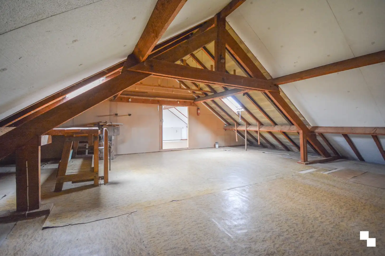 Verrassend ruime eengezinswoning met 5 slp te Roeselare foto 26