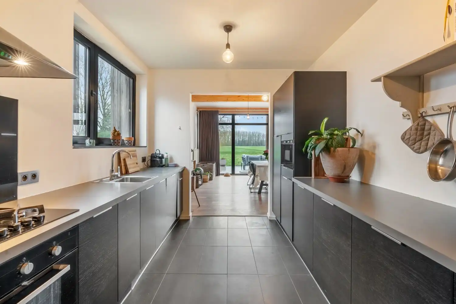 Unieke architecturale woning op toplocatie in het groen foto 8